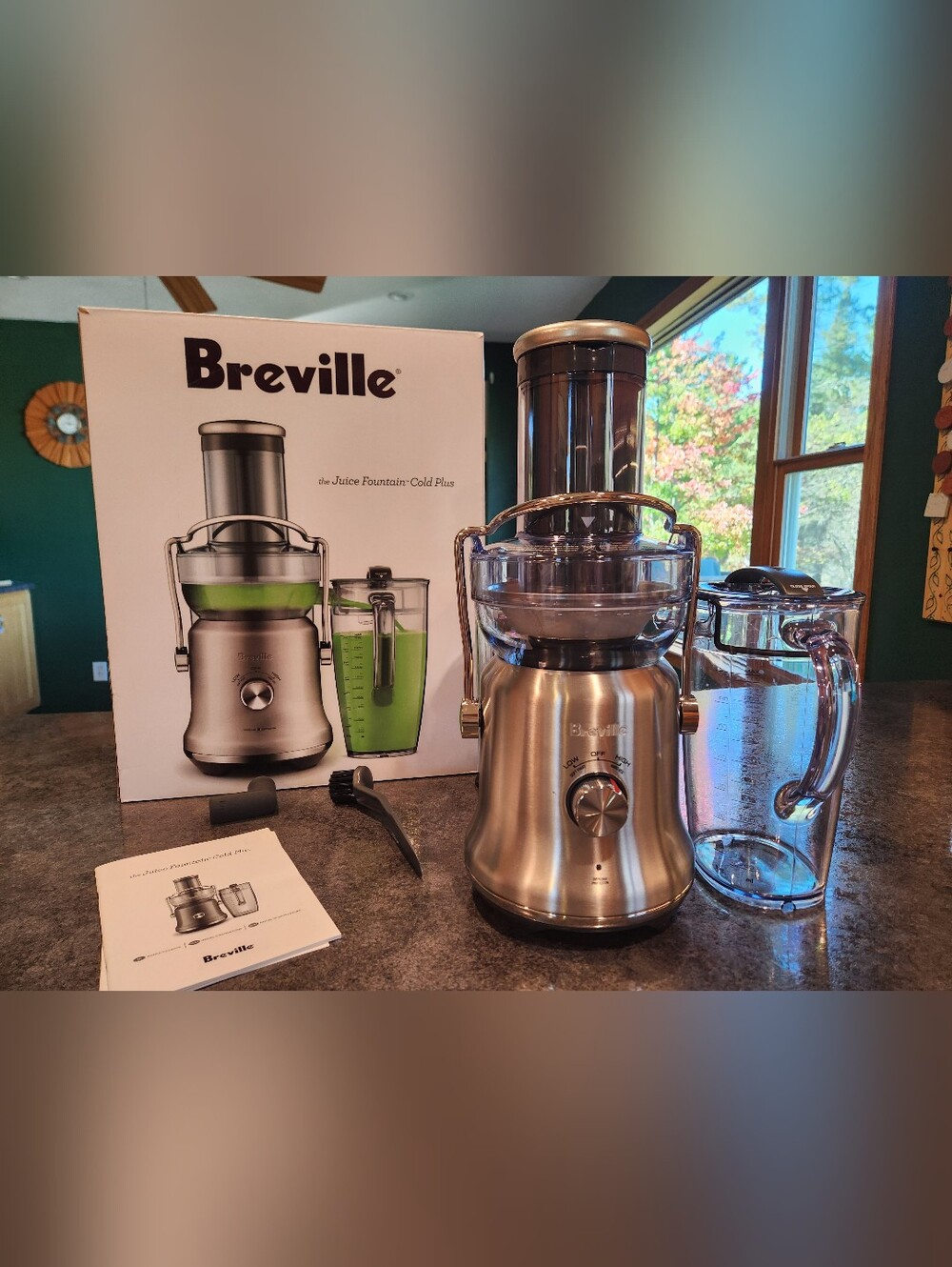 Breville Juice Fountain Cold Plus- BJE530 BSS - Like New Condition